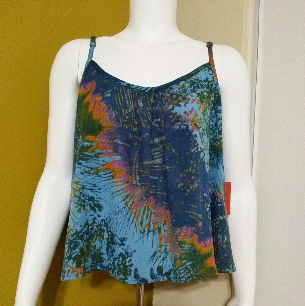 MOSSIMO • Cropped abstract tank NWT!! (L & 2XL) - Picture 1 of 5